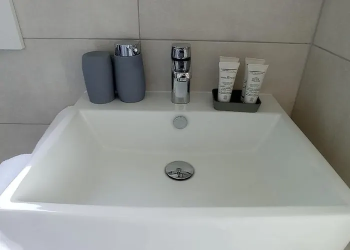 Marina Degli Estensi Floating Bådhotel *