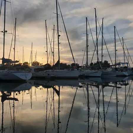 Marina Degli Estensi Floating Båthotell Llido Degli Estensi