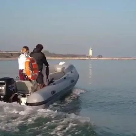 Botel Marina Degli Estensi Floating Llido Degli Estensi
