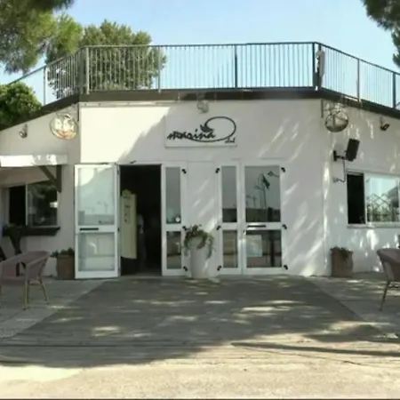 Marina Degli Estensi Floating - House Boat *