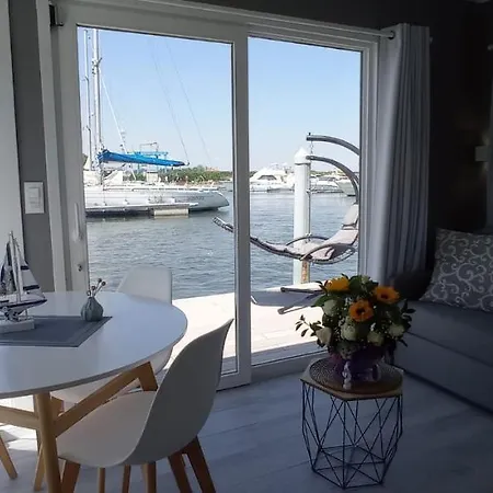 Marina Degli Estensi Floating - House Boat